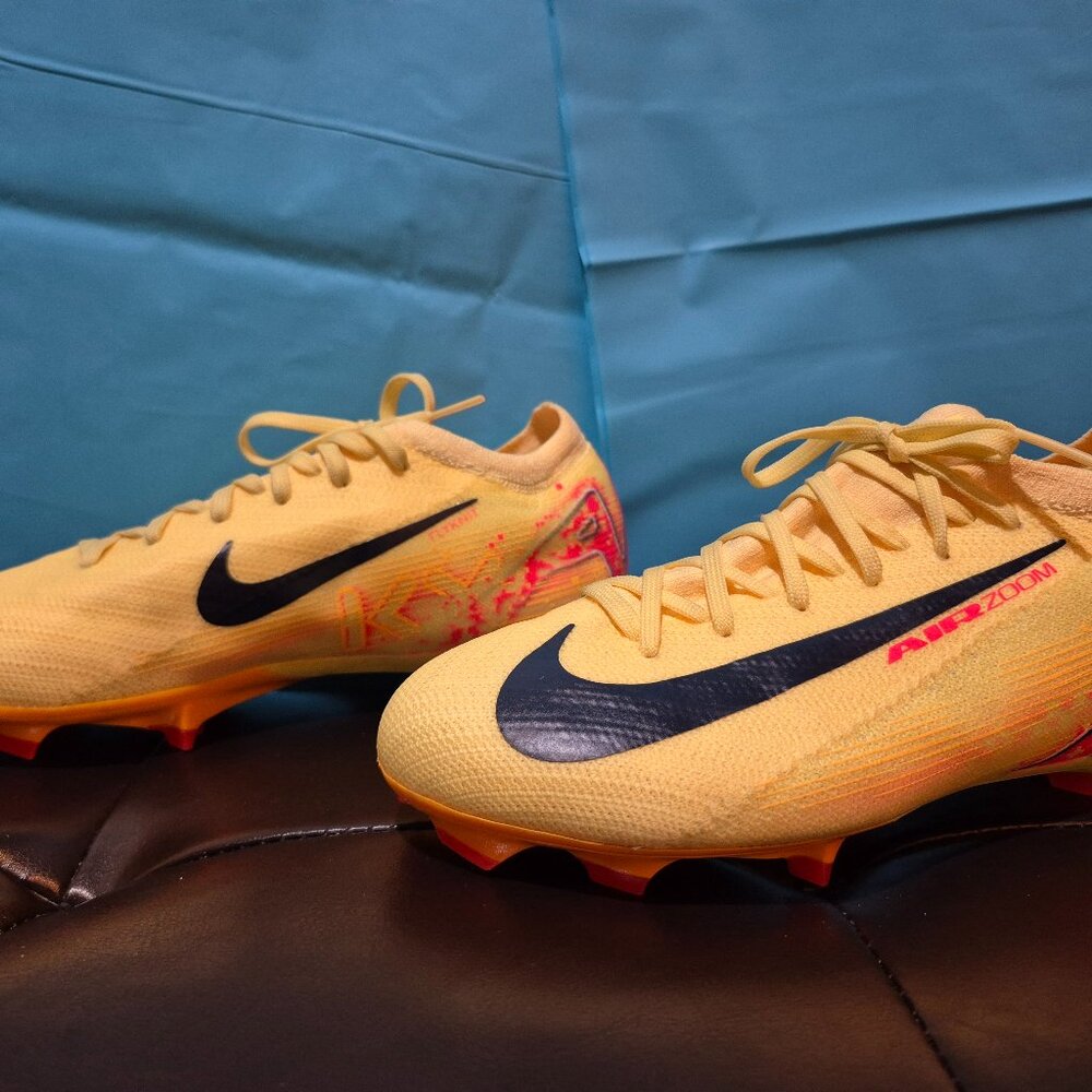 Nike Zoom Mercurial Vapor Elite Kylian Mbappe Firm Ground-US Size 3.5 Youth